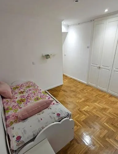 Cies A 10 Min De Luces